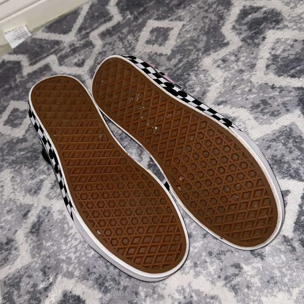 Vans X Disney Old Skool mickey sneakers size 5.5/7 - Picture 6 of 9